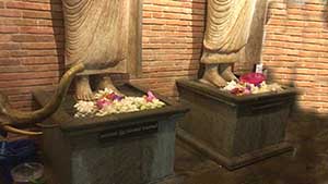 Ruwanwelisaya Temple Image House  Buddha Statue names
